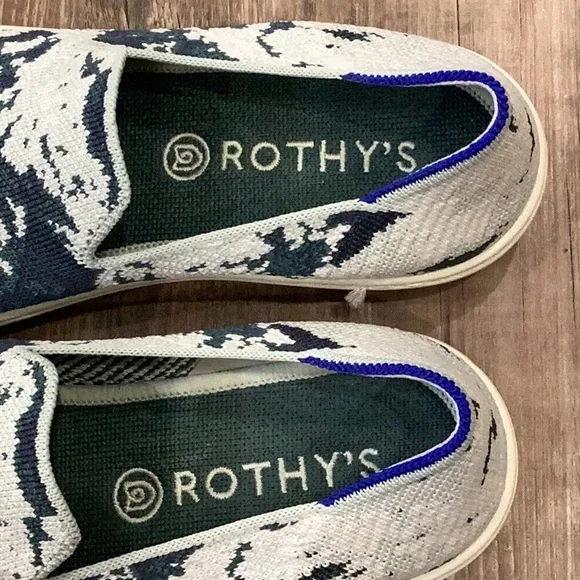 Preowned Rothy’s Slip On Sneakers Green Camo Size 7.5 (Item#S035) - Picture 2 of 8